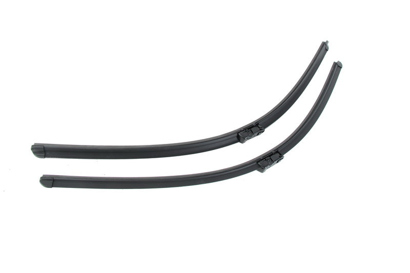 FSHIRESE XHAMI BOSCH AEROTWIN A-640-S (3 397 007 640) FORD FOCUS III Estate Van 72.5+72.5cm SET