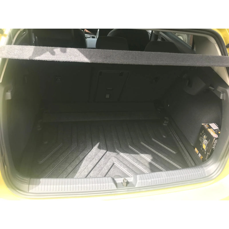 SHTRESE BAGAZHI 3D RIZLINE VW GOLF 8 2020+ (AB) (NIVELI I SIPERM I BAGAZHIT)\t