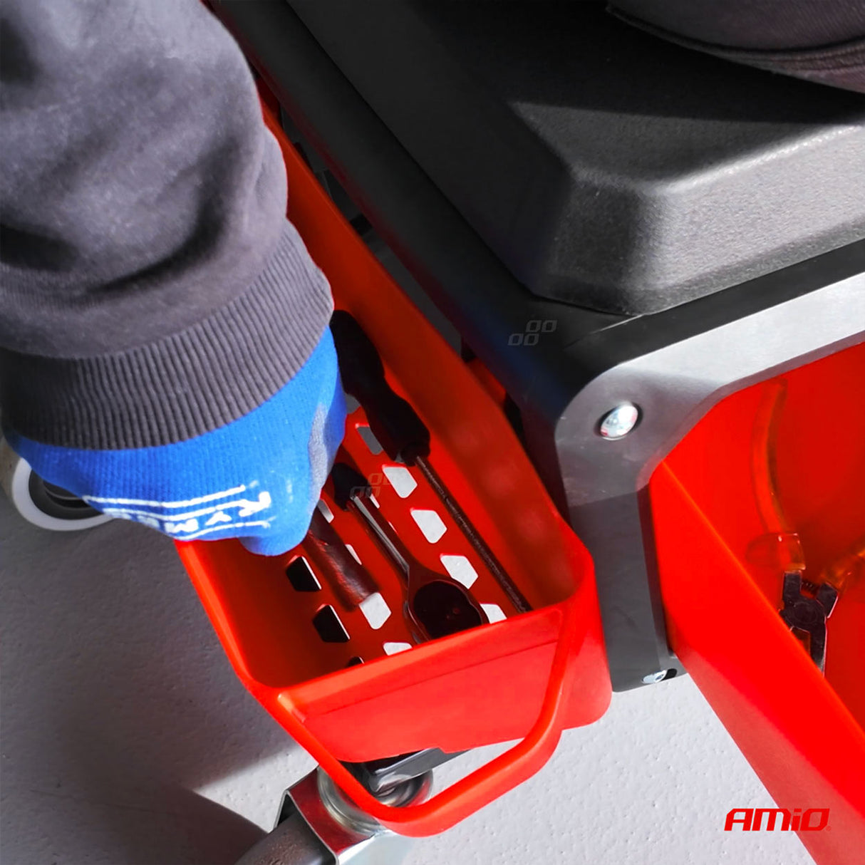 STOL ME RROTA PER SERVISE DHE DETAILER AM-04268 ROLLING WORK SEAT WITH TOOL STORAGE (MAX 150kg)